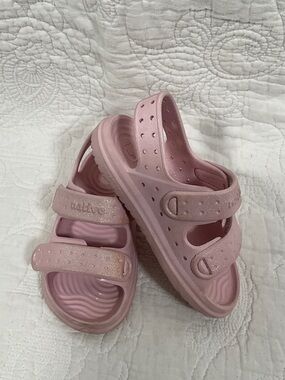 Kids Glitter Pink Sandals with Adjustable Straps